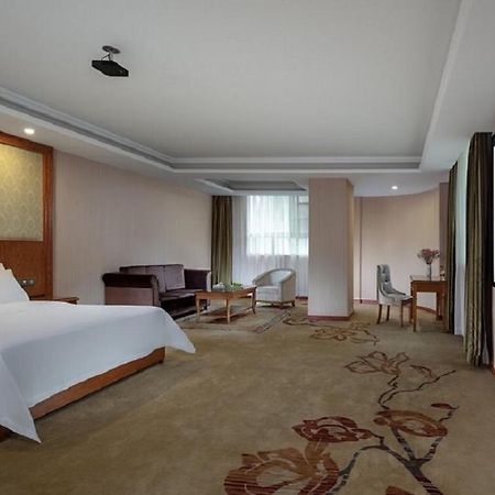 Vienna Hotel Huizhou Chenjiang Avenue Eksteriør bilde